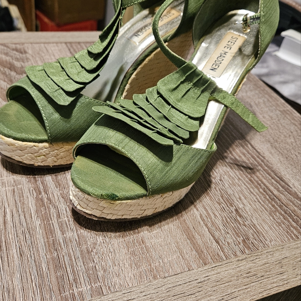 Steve Madden Green Wedge Sandals Size 7 - Picture 5 of 7